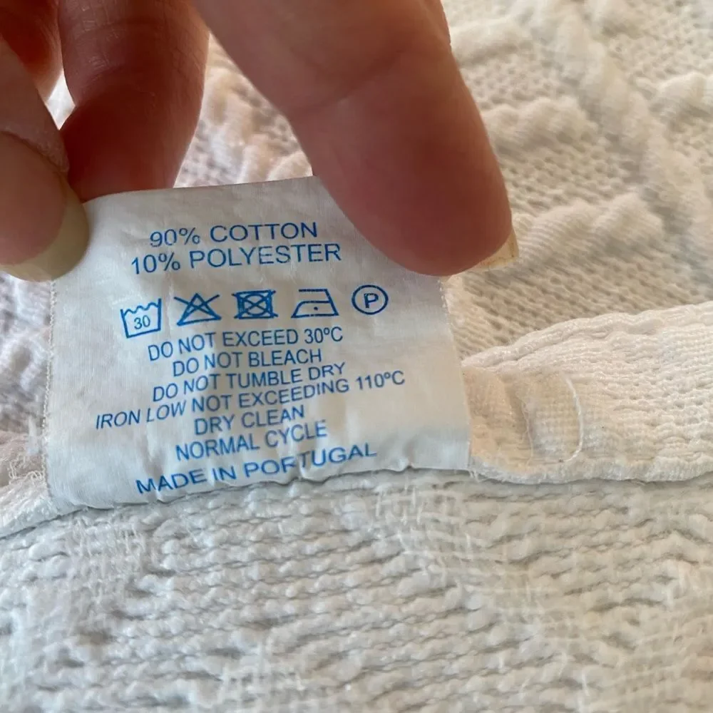 Luxurious White Matelasse coverlet woven Portugal